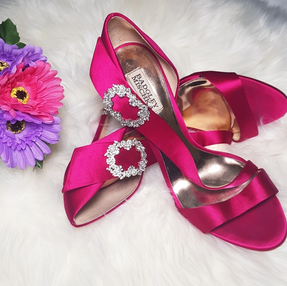 Badgley Mischka fuschia pink satin shoes size 10M